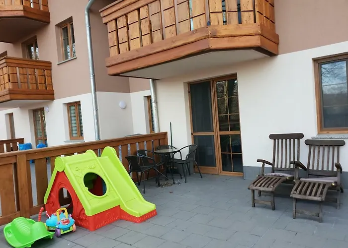 Blizej Chmur Dolny كارباش